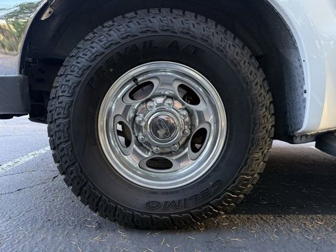 Used 2000 Ford F250 Lariat image 31