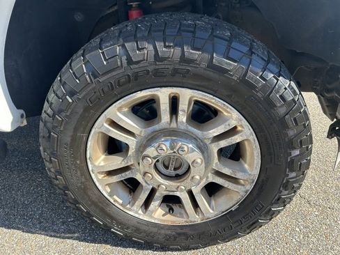 Used 2011 Ford F250 King Ranch w/ King Ranch w/Chrome Pkg image 10