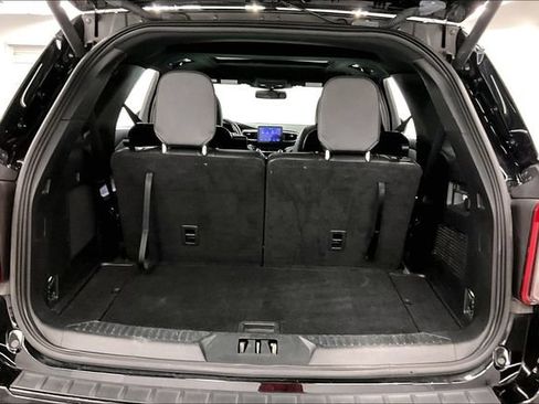 Used 2023 Ford Explorer ST-Line AWD/4WD image 41
