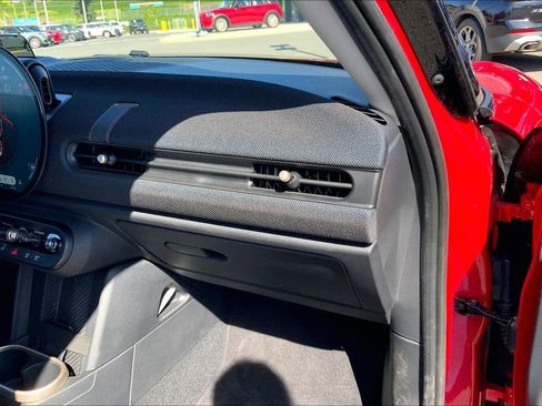 Certified 2025 MINI Cooper S image 18