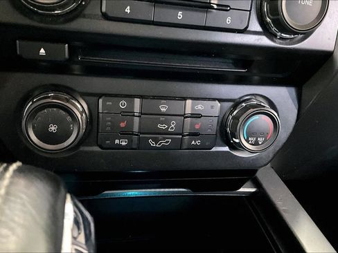 Used 2017 Ford F150 XLT w/ Equipment Group 302A Luxury AWD/4WD image 16