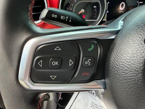 Used 2023 Jeep Gladiator Rubicon w/ LED Lighting Group AWD/4WD image 19