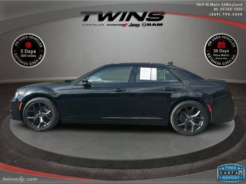 Used 2023 Chrysler 300 S image 2