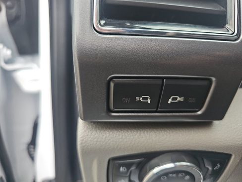 Used 2022 Ford F350 XLT w/ XLT Value Package AWD/4WD image 12