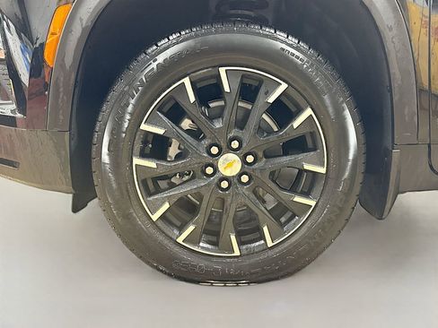 New 2026 Chevrolet Traverse LT w/ Sun and Wheel Package image 33