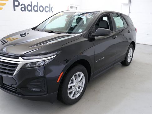 Used 2024 Chevrolet Equinox LS w/ LPO, Floor Liner Package image 3