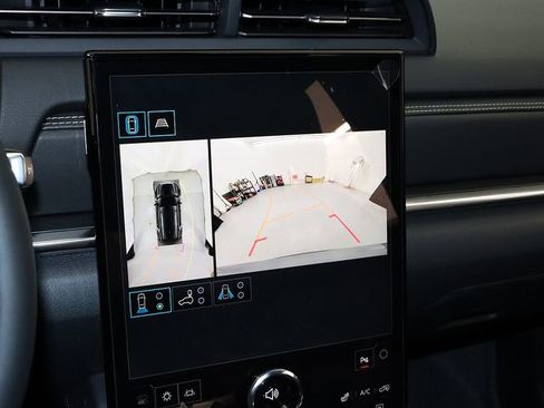 New 2026 GMC Terrain Elevation w/ Elevation Premium Package image 18