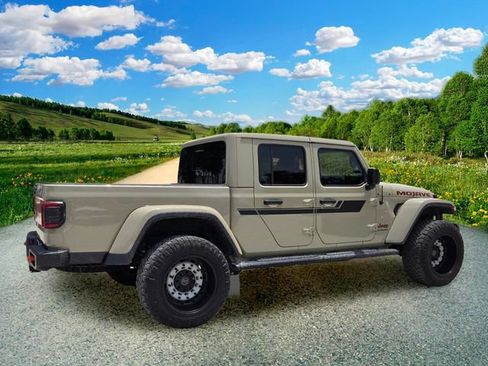 Certified 2020 Jeep Gladiator Mojave AWD/4WD image 6