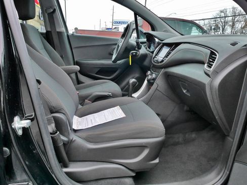 Used 2020 Chevrolet Trax LS w/ Tint and Cruise Package image 12