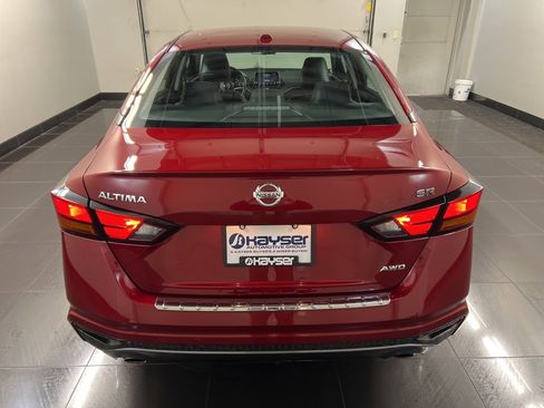 Used 2021 Nissan Altima 2.5 SR w/ SR Premium Package image 5