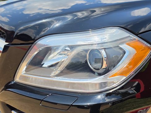 Used 2015 Mercedes-Benz GL 450 4MATIC w/ Appearance Package image 11