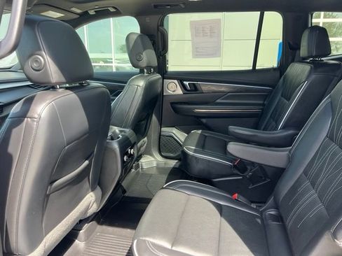 Used 2025 Buick Enclave Avenir w/ Super Cruise Package AWD/4WD image 29