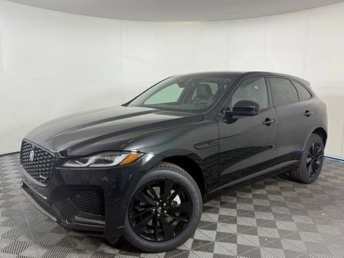 Certified 2025 Jaguar F-PACE R-Dynamic S image 1
