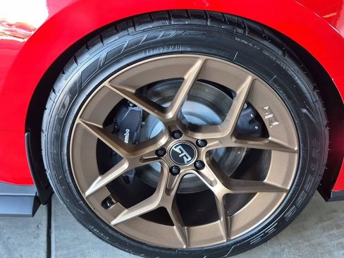 New 2026 Ford Mustang GT Premium w/ GT Performance Package RWD image 13