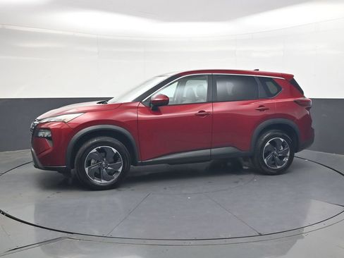 Used 2025 Nissan Rogue SV FWD image 11