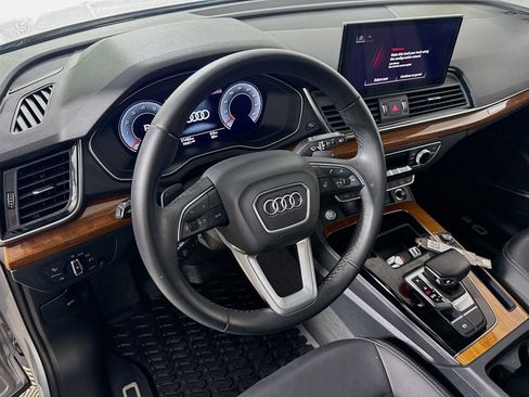 Used 2023 Audi Q5 2.0T Premium Plus w/ Premium Plus Package AWD/4WD image 12