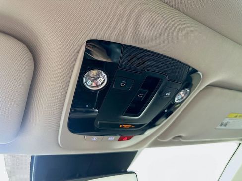 Used 2023 Kia K5 EX image 32