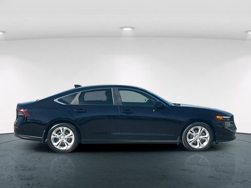 Certified 2025 Honda Accord LX image 7