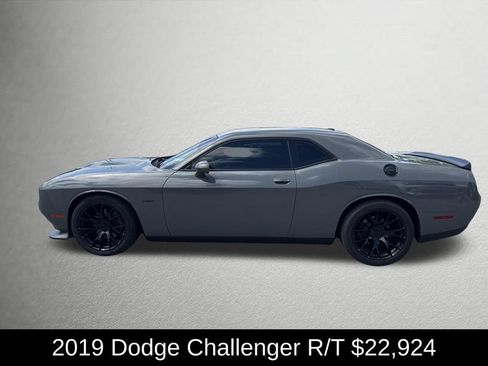 Used 2019 Dodge Challenger R/T w/ Blacktop Package RWD image 6