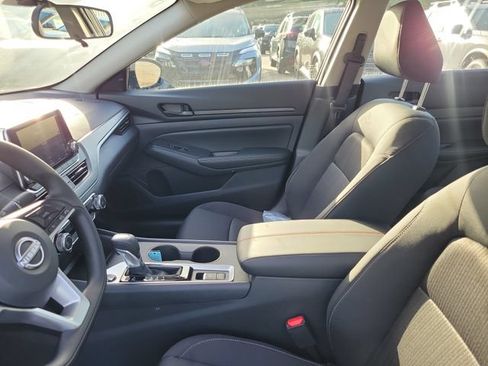 New 2026 Nissan Altima 2.5 SV AWD/4WD image 15