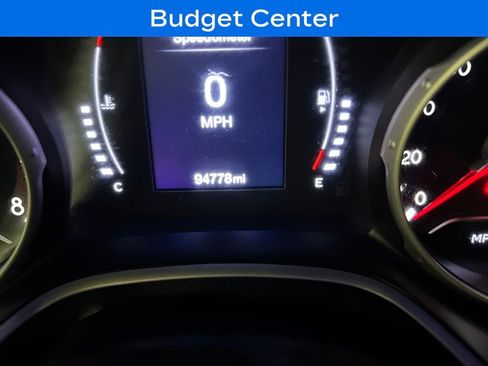 Used 2020 Jeep Compass Latitude AWD/4WD image 20