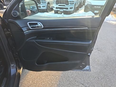 Certified 2020 Jeep Grand Cherokee Limited image 10