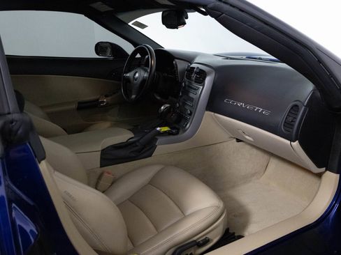 Used 2006 Chevrolet Corvette Base w/ Preferred Equipment Group image 30