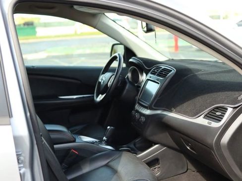 Used 2018 Dodge Journey GT w/ Driver Convenience Group image 40