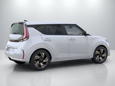 Certified 2025 Kia Soul GT-Line w/ GT-Line Technology Package FWD image 6