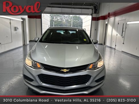 Used 2018 Chevrolet Cruze LS image 6