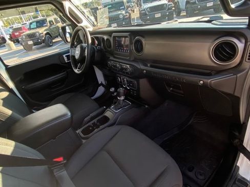 Used 2019 Jeep Wrangler Unlimited Sport S AWD/4WD image 22