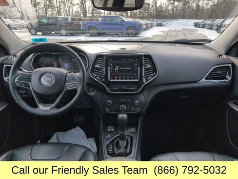 Used 2019 Jeep Cherokee Limited image 15