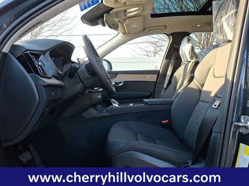 New 2026 Volvo XC90 B5 Plus image 10