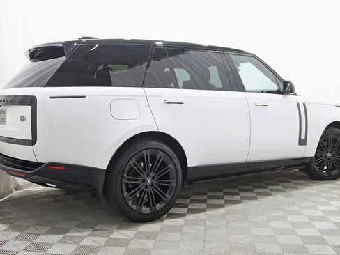 Used 2023 Land Rover Range Rover Long Wheelbase SE AWD/4WD image 9