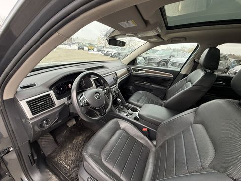 Used 2019 Volkswagen Atlas SEL Premium image 10