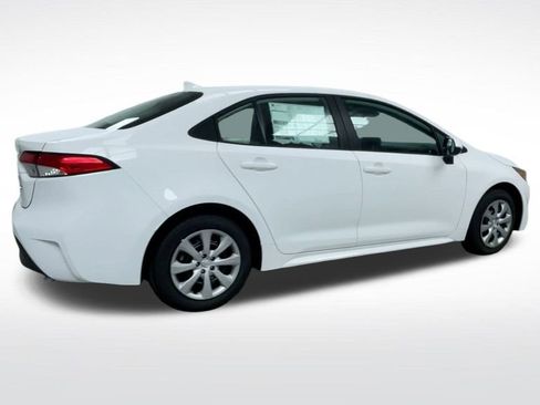 New 2026 Toyota Corolla LE image 18