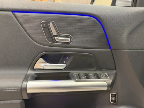 Certified 2025 Mercedes-Benz GLA 250 250 image 24