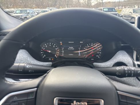 Used 2024 Jeep Compass Latitude w/ Convenience Group image 20