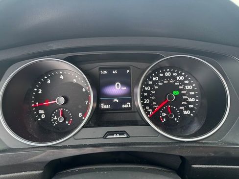 Used 2021 Volkswagen Tiguan SE FWD image 10