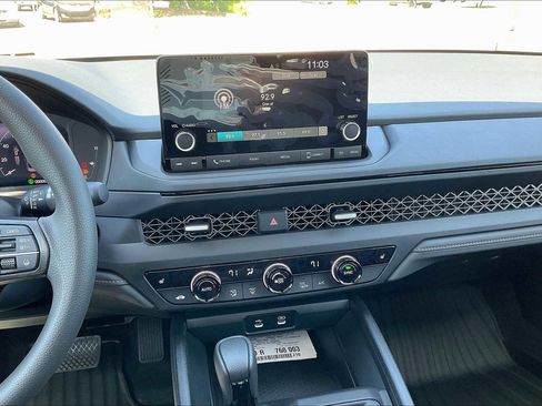 New 2025 Honda Accord SE image 6