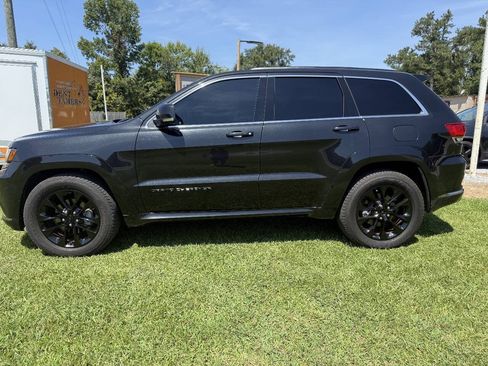 Used 2016 Jeep Grand Cherokee High Altitude AWD/4WD image 9
