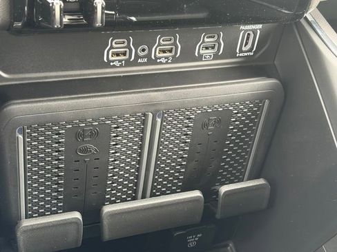 New 2026 RAM 1500 Laramie AWD/4WD image 22