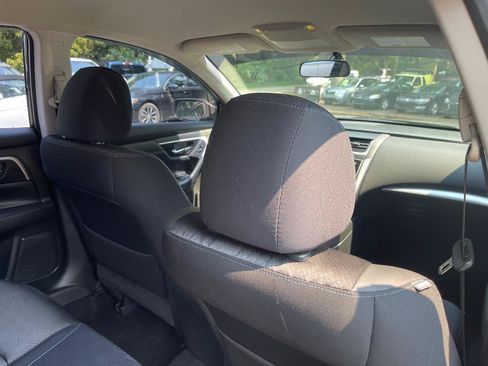 Used 2017 Nissan Altima 2.5 SR w/ Midnight Edition Package FWD image 43