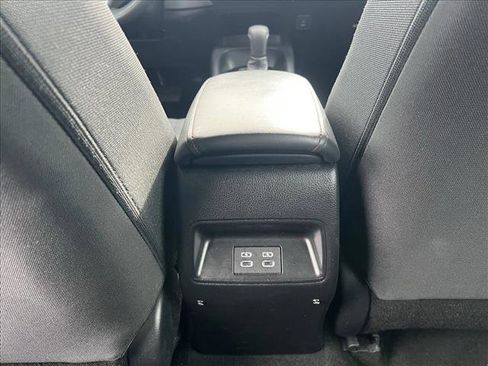 Certified 2025 Toyota Corolla SE image 18