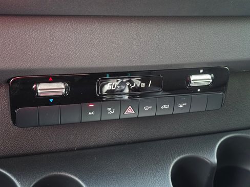 New 2026 Mercedes-Benz Sprinter 2500 image 40