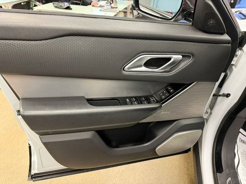 Used 2020 Land Rover Range Rover Velar R-Dynamic S image 20