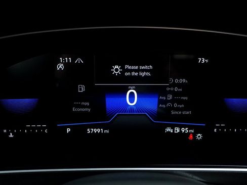 Used 2023 Volkswagen Tiguan SE image 21