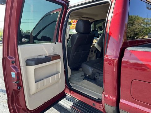 Used 2015 Ford F250 King Ranch w/ FX4 Off-Road Package AWD/4WD image 28