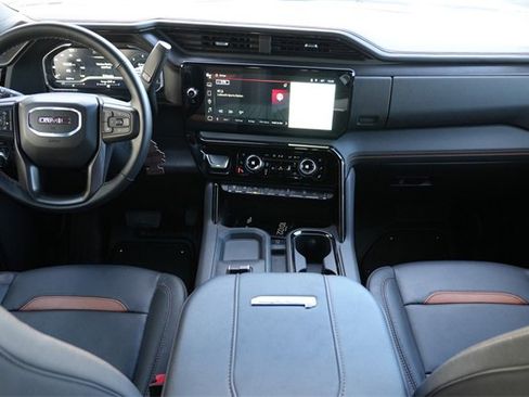 Used 2025 GMC Sierra 2500 AT4 w/ AT4 Premium Plus Package image 2