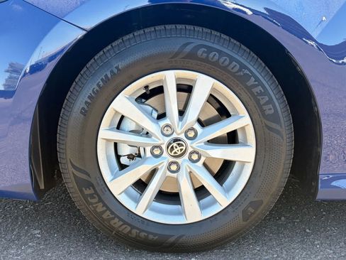 Used 2026 Toyota Camry LE w/ Convenience Package FWD image 6